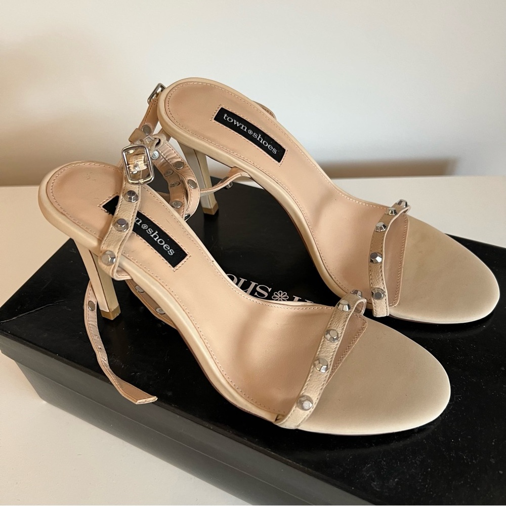Town shoes studded sandal heels
